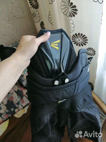 Продам хоккейные шорты б/у