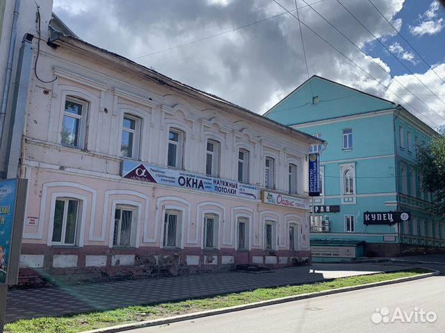 В центре города 300 м² В центре города 300 м²