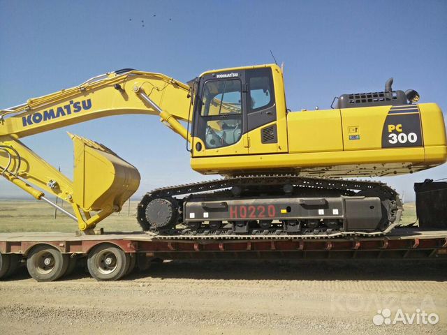 Комацу рс300lc-8m0. Коматсу 220 экскаватор. Экскаватор комацу 300. Экскаватор komatsu pc300-7. Гусеничный экскаватор komatsu pc300.