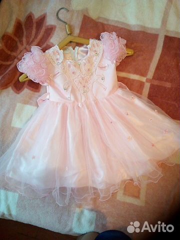 Пышное нарядное платье