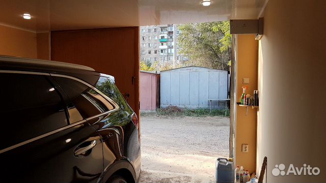 Гараж, > 30 м²