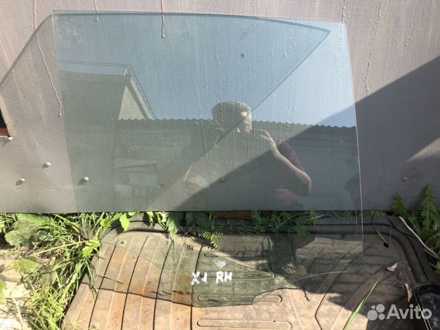 Стекло задней правой двери для BMW X1 E84 Стекло задней правой двери для BMW X1 E84