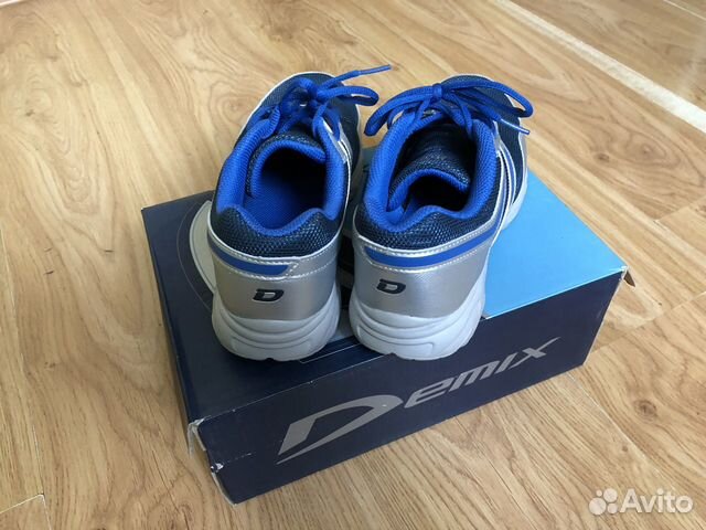 Продам кроссовки