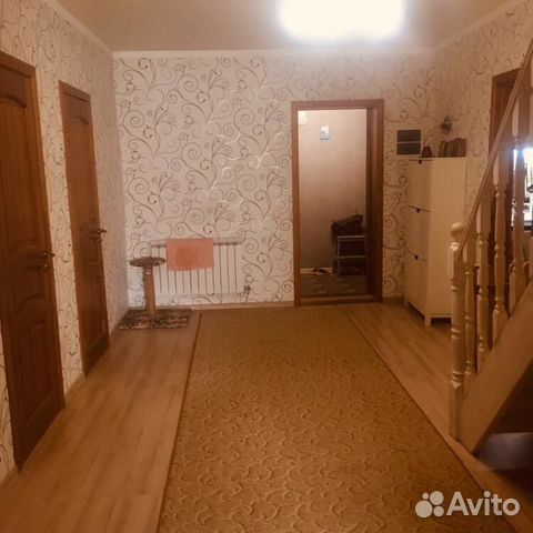 Дом 180 м² на участке 10 сот.