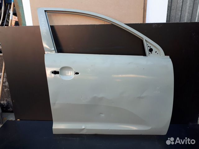 Дверь передняя правая Kia Sportage 3 Дверь передняя правая Kia Sportage 3