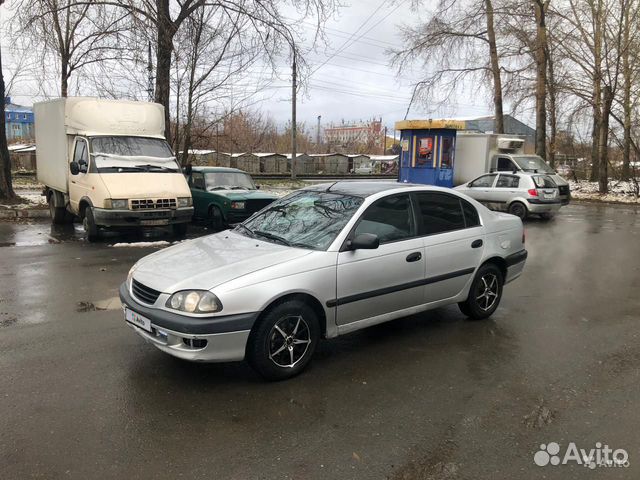 Toyota Avensis 1.6 МТ, 1998, 174 000 км