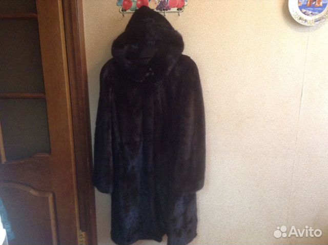 Шуба классика из норки с капюшоном р.50 Шуба классика из норки с капюшоном р.50