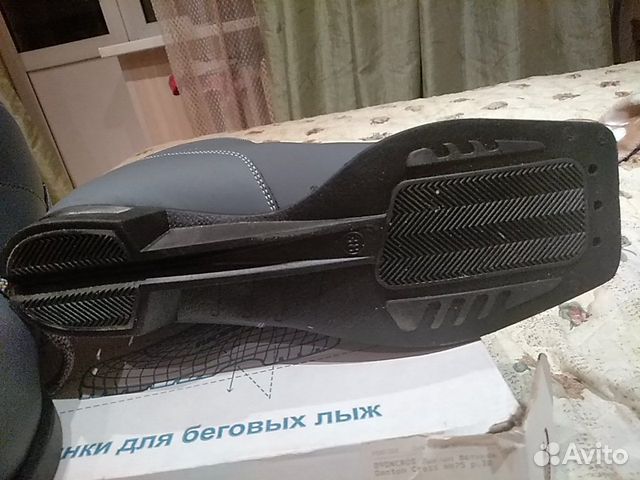 Лыжные ботинки Лыжные ботинки