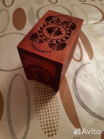 Шкатулочка деревянная