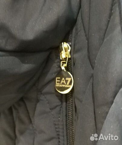 Женский пуховик Емпорио Армани Emporio Armani Женский пуховик Емпорио Армани Emporio Armani