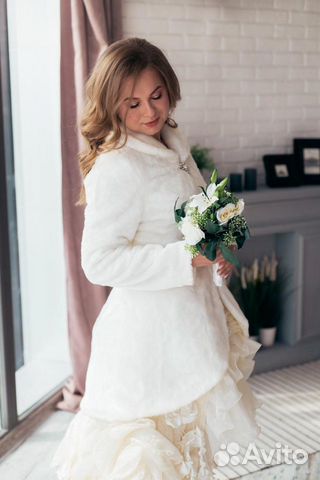 Свадебная шубка из искусственного меха Свадебная шубка из искусственного меха