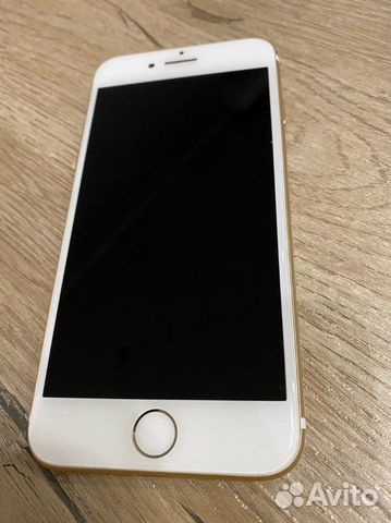 Телефон iPhone