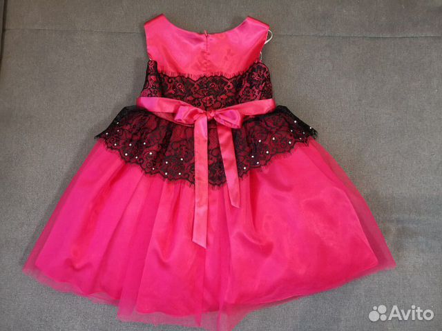 Платье бальное пышное розовое Малиновое Платье бальное пышное розовое Малиновое