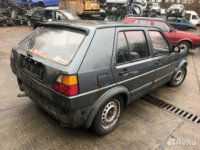 Разбор на запчасти Volkswagen Golf 2