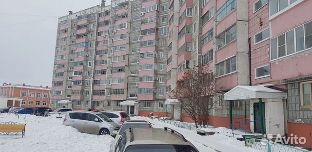 4-к квартира, 76 м², 1/10 эт.