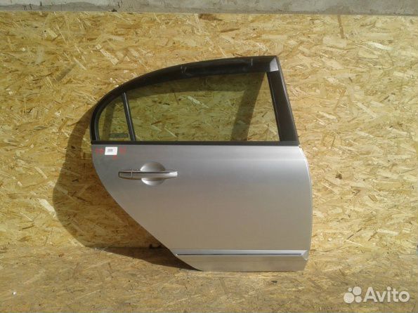 Дверь Honda Civic 4D задняя