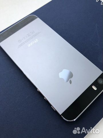 Телефон iPhone 5s Телефон iPhone 5s