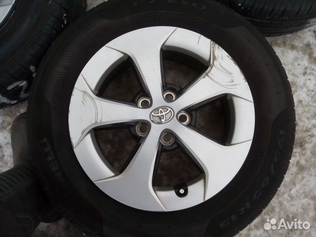 Toyota Prius 30 50 оригинальные диски R15 5*100 6j Toyota Prius 30 50 оригинальные диски R15 5*100 6j