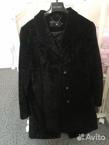 Пальто из каракульчи