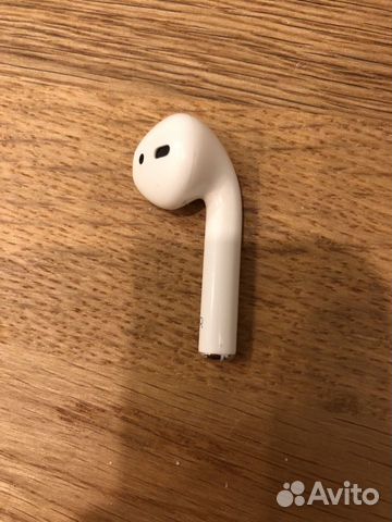 AirPods правый наушник AirPods правый наушник