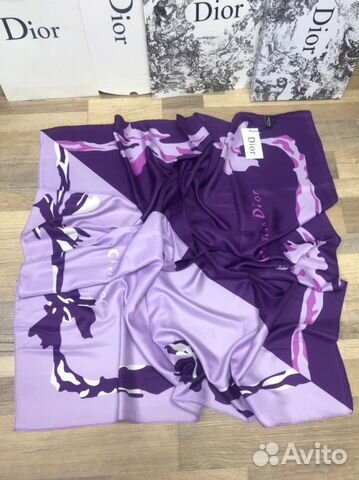 Новый женский шёлковый платок Dior Новый женский шёлковый платок Dior