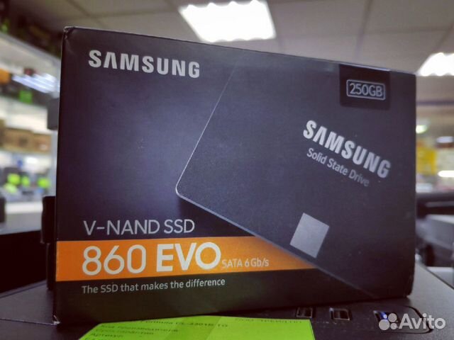 Твердотельный накопитель SAMSUNG MZ-76E250BW