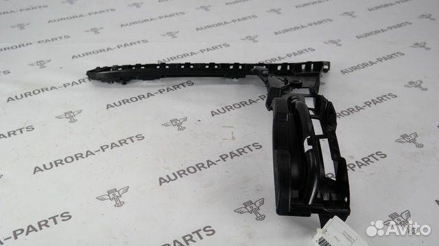 Направляющая заднего бампера Mercedes C-Klasse W20