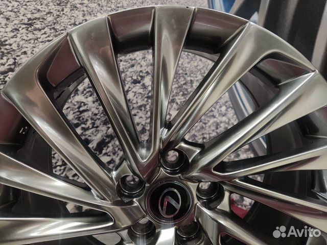 Стильные диски Lexus ES r18 5x114.3 Стильные диски Lexus ES r18 5x114.3
