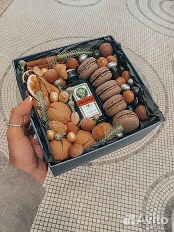 Подарочные букеты и композиции