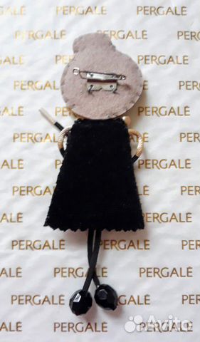 Брошь-куколка Брошь-куколка