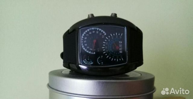 Часы спидометр
