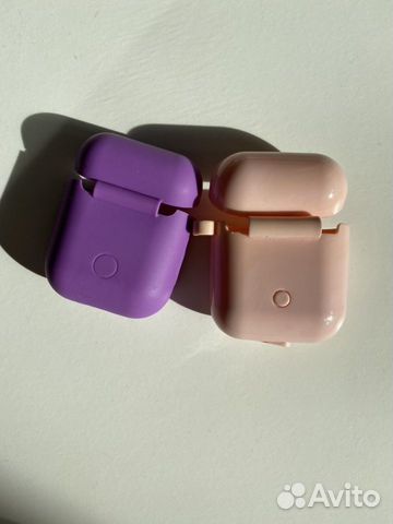 Чехлы для AirPods