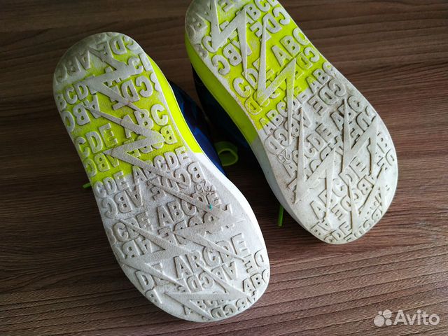 Кроссовки (кеды) р.25