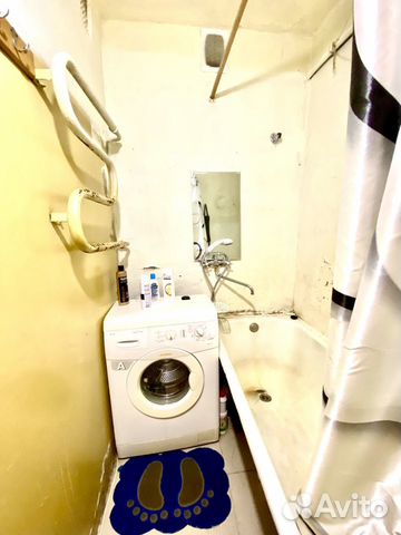 Комната 15 м² в 4-к, 1/9 эт.