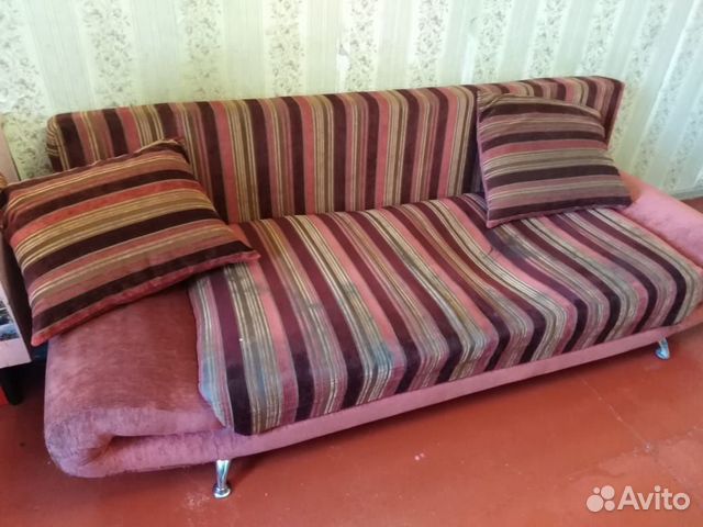 Диван