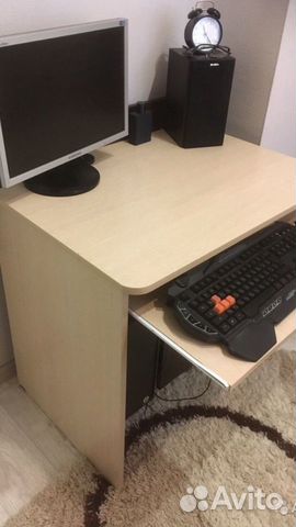 Стол компьютерный