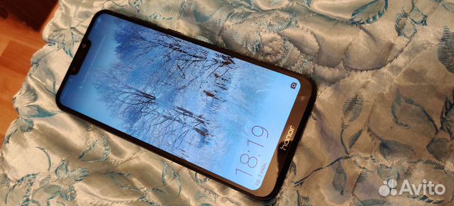 Телефон honor 8c Телефон honor 8c