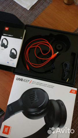 Продам беспроводные наушники JBL live400 BT Продам беспроводные наушники JBL live400 BT
