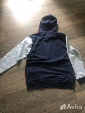 Толстовка Tommy Hilfiger (новая) Толстовка Tommy Hilfiger (новая)