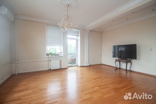 2-к квартира, 76 м², 5/5 эт.