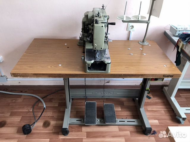 Петельная швейная машинка brother LH4-B814-2 Петельная швейная машинка brother LH4-B814-2