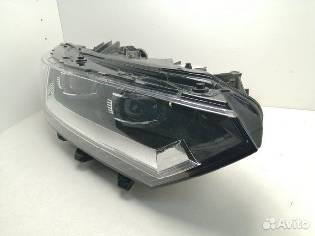 Фара передняя правая Volkswagen Passad B8 2016 Фара передняя правая Volkswagen Passad B8 2016