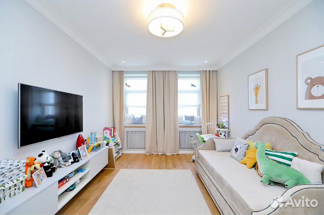 2-к квартира, 84 м², 17/33 эт.