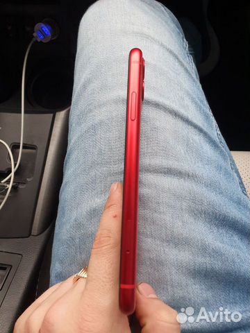 iPhone 11 128gb red product