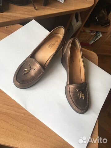 Мокасины на танкетке Ria Rossa кожаные б/у Мокасины на танкетке Ria Rossa кожаные б/у