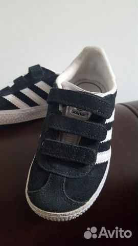 Детские кроссовки adidas Детские кроссовки adidas