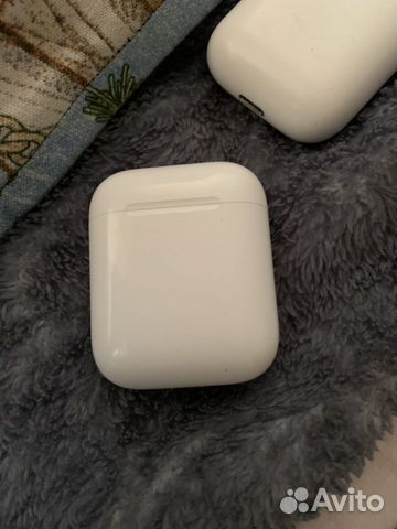 Apple AirPods 2 Lightning версия Apple AirPods 2 Lightning версия