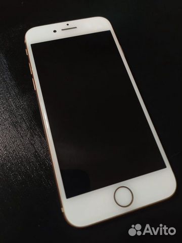 Телефон iPhone 8 64гб