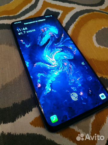 Телефон Самсунг Galaxy A70 Телефон Самсунг Galaxy A70