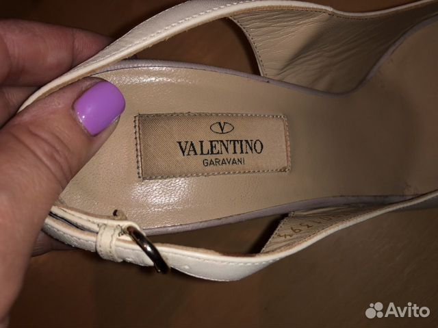 Босоножки valentino(оригинал) Босоножки valentino(оригинал)